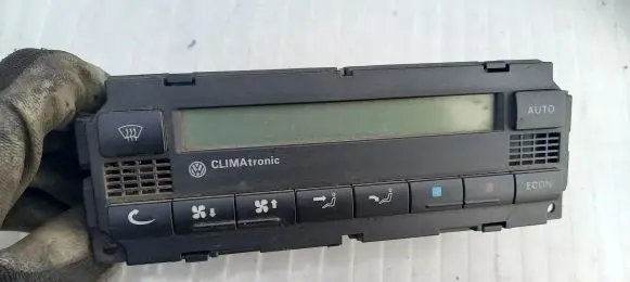 Volkswagen PASSAT B5.5 Air conditioning/heating control unit 
