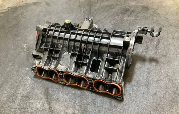 Ford Puma Intake manifold H6BG9424DA GC8XA