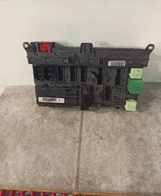 BMW X5 E53 Fuse box set 8380409 8384525 518757109