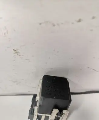 Mercedes-Benz A W168 Other relay A0025421318 4RA00779100