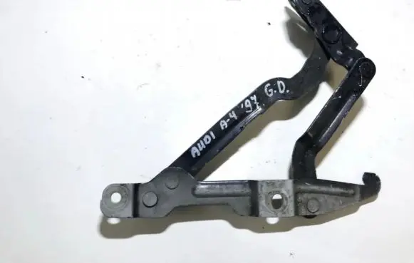 Audi A4 S4 B5 8D Tailgate/trunk/boot hinge 8d5827302c