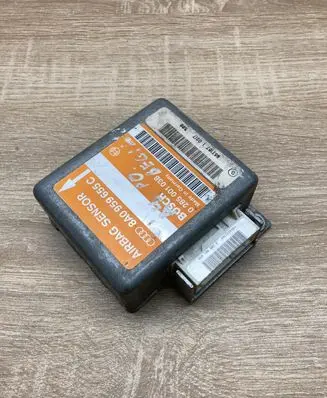 Audi A4 S4 B5 8D Airbag control unit/module 8A0959655C 0285001038