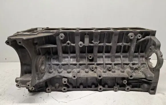 BMW 5 F10 F11 Engine block 7585986