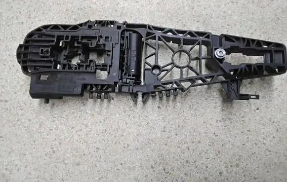 Rear door exterior handle