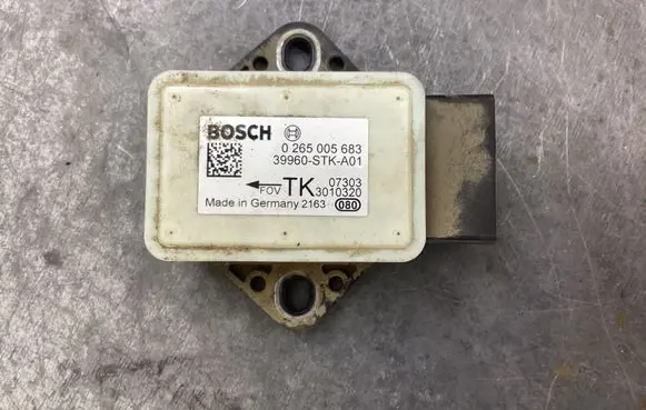 Honda CR-V ESP acceleration yaw rate sensor 0265005683 39960STKA01