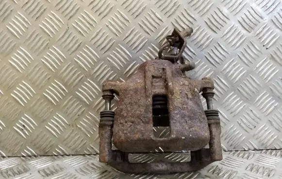 Volkswagen PASSAT B4 Front brake caliper