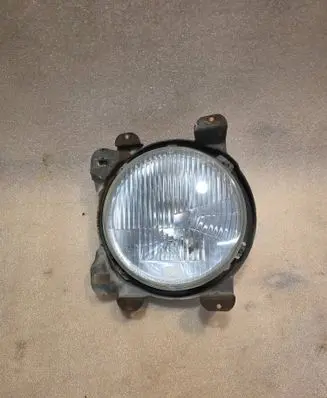 Volkswagen Transporter - Caravelle T3 Headlight/headlamp 311114655
