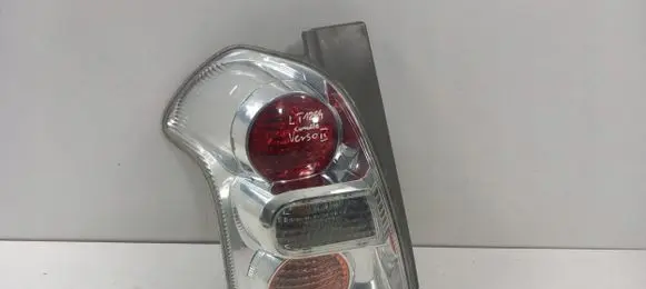 Toyota Corolla Verso AR10 Rear/tail lights