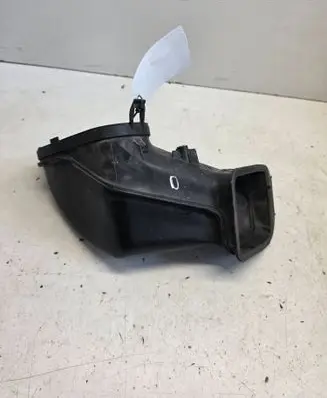 BMW 7 E65 E66 Air intake duct part 8379956