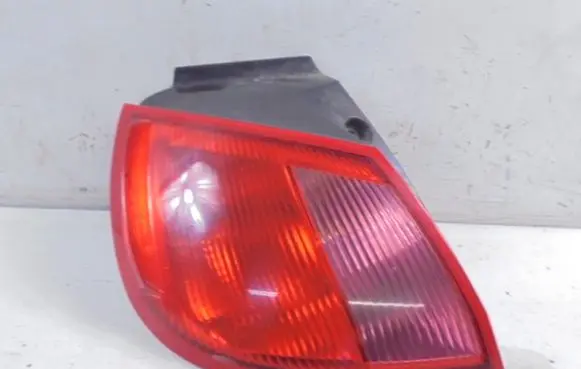 Mitsubishi Colt Rear/tail lights MR957365