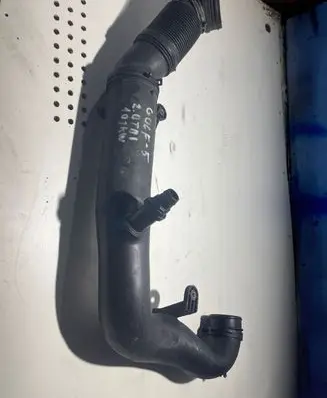 Volkswagen Golf V Intercooler hose/pipe