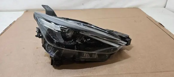 Mazda CX-3 Headlight/headlamp D10E-51030