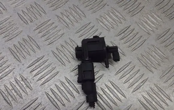 Seat Toledo II (1M) Turbo solenoid valve 1J0906283