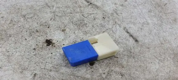 Nissan X-Trail T30 Other relay 2523079915 0406302244