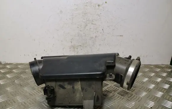 Jeep Cherokee Air intake duct part