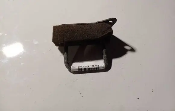 Honda FR-V Front door lock loop/hook striker 