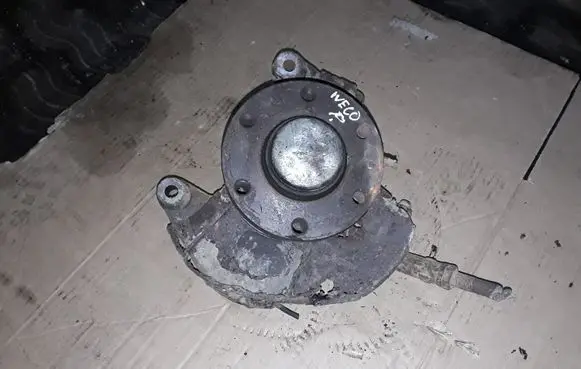 Iveco Daily 35 - 40.10 Front wheel hub NOCODE