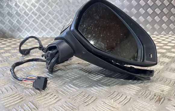 Front door electric wing mirror