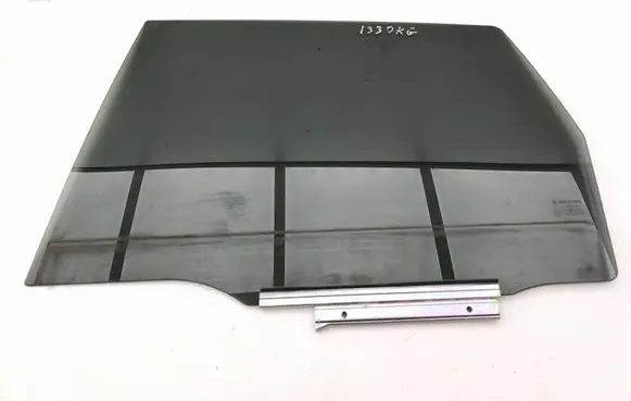 Suzuki Vitara (LY) Rear door window glass