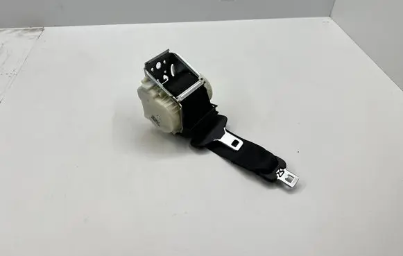 Jaguar XF X250 Middle seatbelt (rear) 34017852B