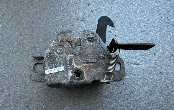 Nissan Patrol Y60 Tie down hook / loop 65601C7160