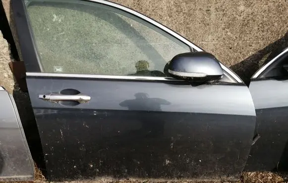 Honda Accord Front door