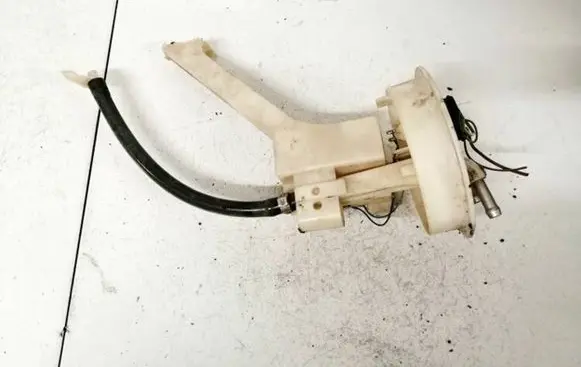 Volkswagen PASSAT B5.5 Fuel level sensor 8E0919673
