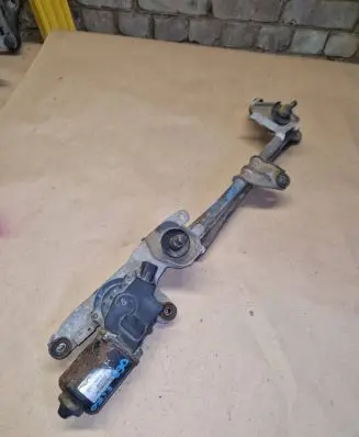 Mitsubishi Colt CZ3 Front wiper linkage and motor 8250A153 11G22A MS1592006821