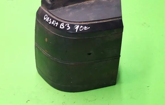 Volkswagen PASSAT B3 Rear/tail lights 333945111