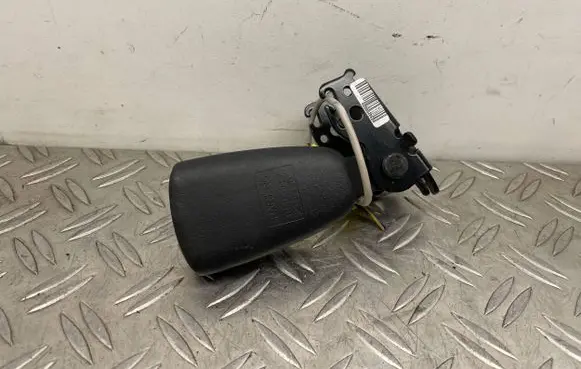 Volvo S80 Rear seatbelt buckle 8632317