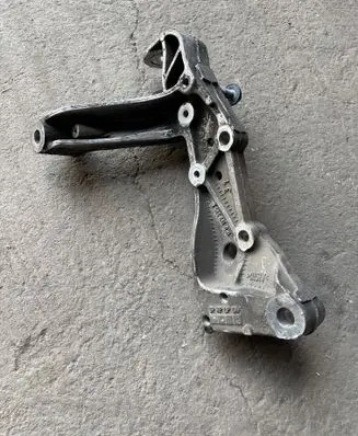 Audi A3 S3 8P Front lower control arm/wishbone 1K0199295E
