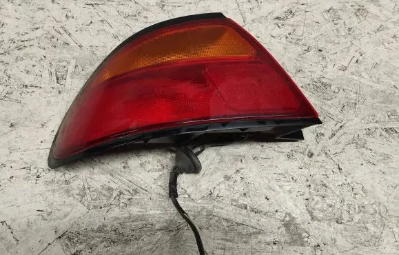 Mazda 323 F Rear/tail lights 0431439
