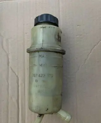 Volkswagen PASSAT B3 Power steering fluid tank/reservoir 357422372
