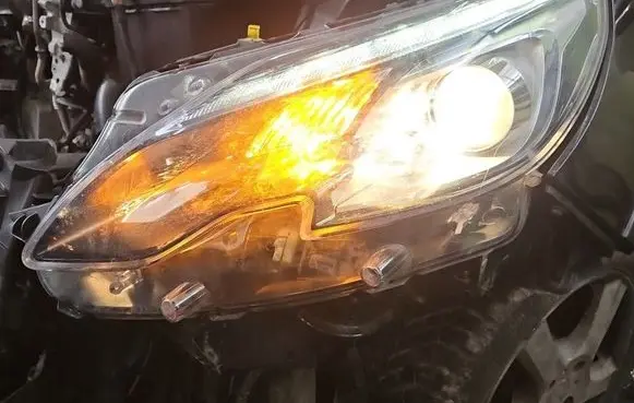 Peugeot 2008 I Headlight/headlamp 9825313980 IMPRK1552669