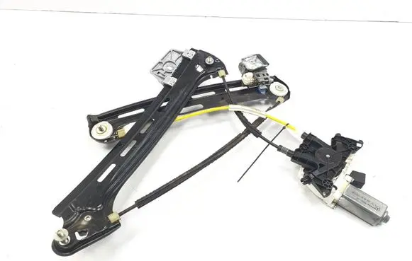 Mercedes-Benz CLS C218 X218 Rear door window regulator with motor A2078200642