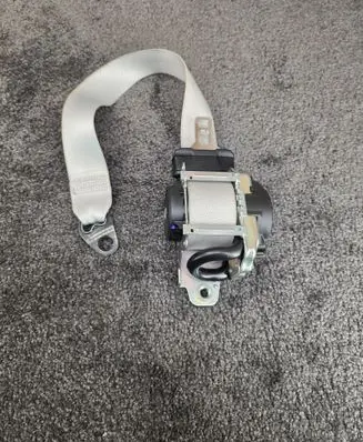 Mercedes-Benz C W205 Front seatbelt A2058601501 061671