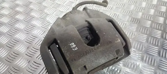 BMW 5 E60 E61 Front brake caliper 6030324