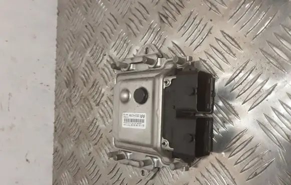 Suzuki SX4 S-Cross Engine control unit/module AA3391061M00