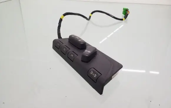 Volvo S60 Seat control switch 8682701 02W403