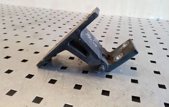 Audi A8 S8 D2 4D Front door upper hinge 4D0831402