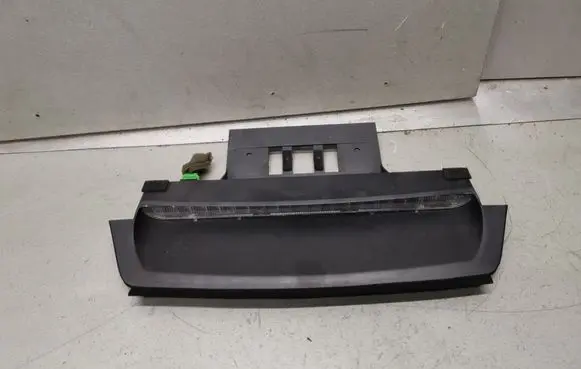 Volvo S60 Third/center stoplight 148316