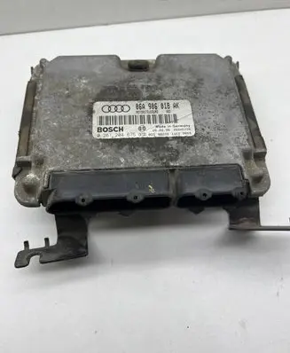 Audi A3 S3 8L Engine control unit/module 06A906018AK 26SA5156 0261204675