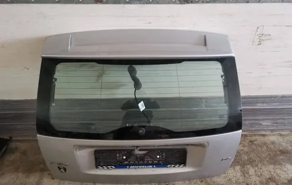 Volvo V50 Tailgate/trunk/boot lid 