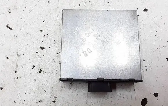BMW 1 E82 E88 Voltage converter inverter 6142912708802 9127088