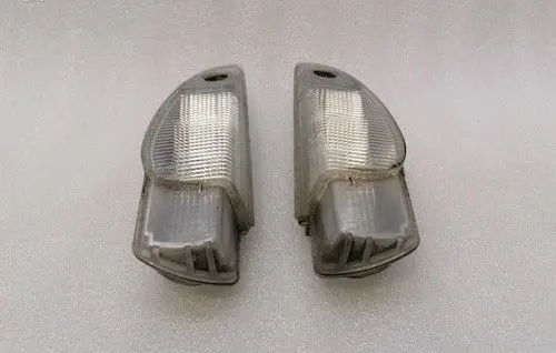 Bentley Flying Spur Rear Tail Bumper Turn Signal SET3W0941072