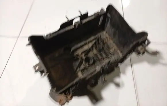 Renault Scenic III - Grand scenic III Battery box tray