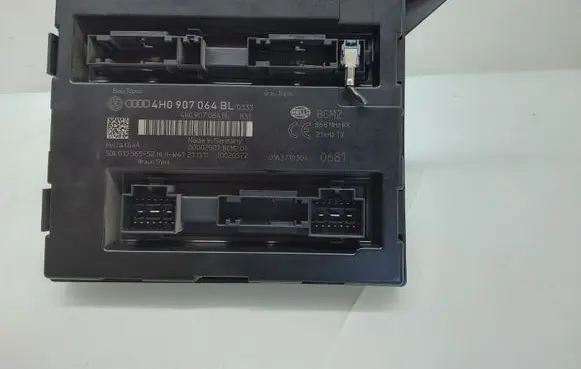 Volkswagen Touareg II Comfort/convenience module 4H0907064BL