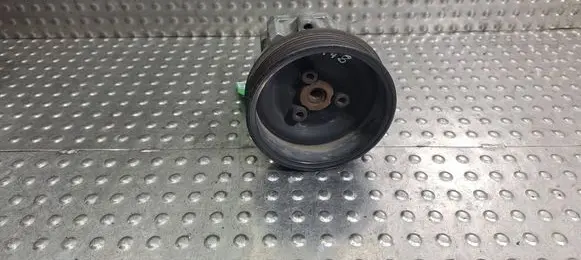 Seat Ibiza II (6k) Power steering pump 032145157A