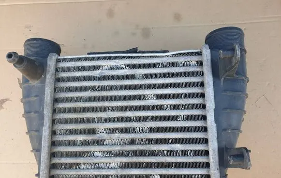 Audi A4 S4 B7 8E 8H Intercooler radiator 8E0145806M