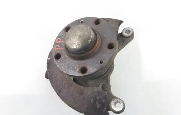Iveco Daily 3rd gen Front wheel hub spindle knuckle
